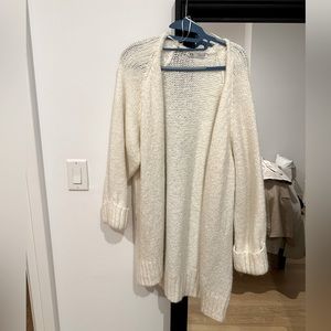Zara knit white jacket - cozy and perfect for winter